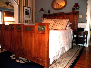 Photo Aruba Deluxe Suite queen bed